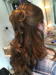 #BEAUTY, #RELATIONSHIPS #Fashion #Animals #Outfits #Winter Outfits #Animals Fall Hairstyles Brown Hair, Ball Hairstyles For Medium Length Hair, Prom Hair Aesthetic, Hairstyles Special Occasion, Hair Styles For Dances, Hairstyles For Wavy Hair Medium, 90s Prom Hair, Hairstyles For Christmas Party, Hair For Formal