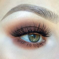 Eye makeup from a few days ago. In love with warm these warm tones for fall. /blinkingbeaute/ Lashes in number 1. @makeupgeekcosmetics Peach Smoothie Creme Brulee and Cocoa Bear. @anastasiabeverlyhills Starlight Illuminator. /lauramercier/ Secret Brightening Powder. @anastasiabeverlyhills Dip Brow in Taupe and Brow Wiz in Medium Brown. @benefitcosmetics Roller Lash Mascara. #makeup #makeupisart #makeupartist #makeupgeek #anastasiabeverlyhills #anastasiabrows #glam #beautiful #beauty #motd #bli.. Roller Lash Mascara, Make Up Looks, Beat Face, Eyes Makeup, Fall Makeup, Mascara Lashes, Long Lashes, Makeup Geek