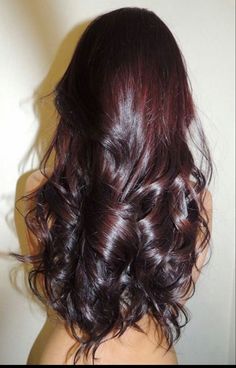 Filmy Vintage, Cherry Hair, Wavy Curls, Dark Red Hair, Red Highlights, Burgundy Hair