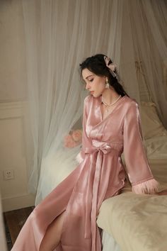 Silky Satin Bridal Nightgown
Fabric name: Satin, cool fabric
Main fabric composition: Polyester fiber (polyester)




Robe Size/cm


Length


Bust


Sleeve


Fit weigh


Sling Size/cm


Bust


Length


Fit weigh




M


110


108


55


40-50kg


M


78


72


40-50kg




L


112


112


57


50-55kg


L


82


74


50-55kg




XL


114


118


59


55-65kg


XL


86


76


< Satin V-neck Bedtime Dress, Satin Finish V-neck Sleepwear For Party, Feminine Sleepwear With Satin Finish, Feminine V-neck Robe For Sleep, Elegant Sleepwear For Sleepovers, Satin Dresses For Bedtime, Pink Satin Long Sleeve Gown, Satin Finish Long Sleeve Sleepwear For Night, Pink Long Sleeve Satin Gown