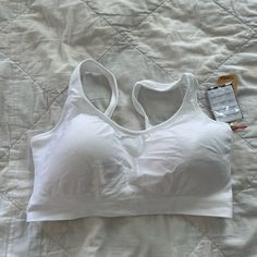 Nwt: Truefree White Wireless Xl Bra White Full Coverage Bra Friendly Tops, White Full Coverage Bra-friendly Tops, White Seamless Casual Bra, Casual White Workout Bra, Satin Bralette, Bustier Lingerie, Cotton Bra, Lounge Bra, Lululemon Energy Bra