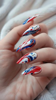 37 Dazzling July 4th Nail Designs to Light Up Your Look 4th Of July Manicure, July Nail Designs, 4th Of July Nail, Nail Art Stencils