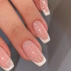 Simple Rounded Square Nails, Beautiful Square Nails, Pretty Elegant Acrylic Nails, Silver Dress Nail Ideas, Sparkly French Tips Almond, Cute Short Squoval Nails, Nails For Sequin Dress, New Years Nails White And Silver, Wedding Nails With Design