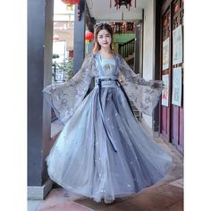 Hanfu Women, Fairy Princess Dress, Gaun Abad Pertengahan, Han Dynasty, Hanfu Dress, Fairy Costume, Chinese Traditional, New Chinese