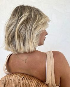 Blonde Melt Hair, Rooty Blonde Bob, Short Hair Highlights Blonde, Short Blonde Highlights, Lived In Blonde Bob, Dirty Blonde Bob, Blond Bob, Choppy Bobs, Blonde Balayage Bob