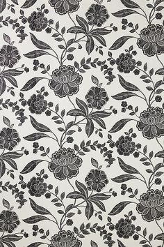 a black and white floral wallpaper pattern