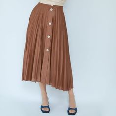 Xs, Never Worn, But No Tags Pleated Buttoned Skirt Zara Lined Brown Skirt, Zara Brown Lined Skirt, Zara Brown Skirt For Spring, Casual Pleated Skirt From Zara, Brown Pleated Skirt For Summer Workwear, Casual Zara Pleated Skirt, Casual Zara Midi Pleated Skirt, Zara Casual Pleated Relaxed Skirt, Trendy Pleated Zara Skirt