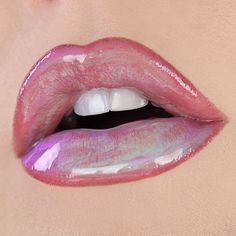 Glow Aesthetic, Holographic Lips, Lip Trends, Beautiful Lipstick