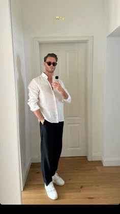 Mens style Casual Office Men Outfit, Guy Dinner Outfit, Old Money College Outfit Men, Zara Old Money Outfits Men, Men’s Outfits For Dinner, Casual Dinner Outfit Men, Birthday Outfit For Men Guys, Men Outfits Old Money, Old Money Aesthetic Outfit Men Fall