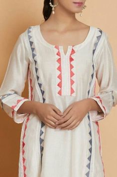 Neck Design For Suit, Latest Neck Design, Gota Patti Work, Cotton Kurtis, Feather Diy, Beautiful Neck, Gotta Patti, Neck Designs For Suits