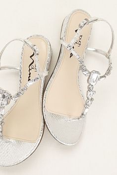 Amazon.com | Touch of Nina Multi Stone T-strap Metallic Sandal Style KILEY | Sandals Bridesmaid Sandals, Bridesmaid Dress Shoes, Reception Shoes, Sandal Tali, Silver Wedding Shoes, Sandal Style, Bridal Sandals, Beautiful Sandals, Bridesmaid Shoes