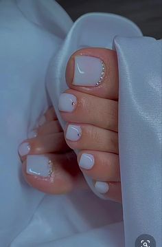 Gel Toe Nails, Acrylic Toes, Acrylic Toe Nails, Toe Nail Color, Pretty Toe Nails, Cute Toe Nails, Summer Toe Nails, Nagel Tips, Gold Nail