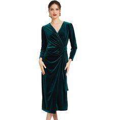 This velvet dress is made from stretchy fabric, ensuring comfort and a perfect fit. It features a back zipper, allowing for ease of wear and a streamlined appearance. The maxi length of the dress adds elegance and sophistication to your outfit. The wrap V-neck design adds a flattering touch, enhancing the neckline and creating a feminine look. Maxi Cocktail Dress, Maxi Bodycon Dress, Midi Slip Dress, Ruched Midi Dress, Maxi Dress Cocktail, Large Dress, Sweater Dress Midi, Women Maxi, Maxi Dress Party