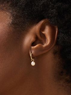 Sleek meets chic with these small gold hoop earrings crafted with waterproof solid gold and dangling freshwater pearls for a stunning touch to your stack. Small Gold Hoop Earrings, Small Gold Hoops, Earring Crafts, Letter Necklace, Online Jewelry Store, Pearl Studs, Gold Pearl, Gold Hoop, Gold Hoop Earrings