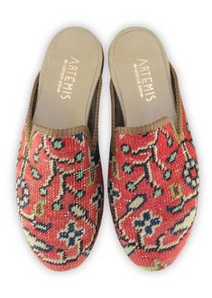 Men's Kilim Slippers, artemis, artemisdeisgnco, artemis design co, bespoke shoes, block print, carpet, carpet slippers, classic style, designer shoes, eclectic style, fashion, grandmillennial, handmade, kilim, loafers, luxury lifestyle, luxury shoes, mens shoes, mules, new england style, oriental rug, shoes, silk shoes, slippers, smoking shoes, sumak, trad, traditional style, turkey, turkish rugs, turkish shoes, velvet shoes, very t and c, vintage style, womens fashion, womens shoes Making Clothes, Plus Size Summer Outfit