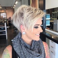 Cute pixie cut!! Granny Look, Cut Her Hair, Pixie Cuts, Pixie Hairstyles, Short Hair Cuts For Women