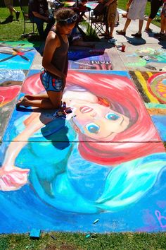 Sidewalk Games, Chalk Drawing Ideas, Chalk Doodles, Street Chalk Art, Cell Art, Fun Chalk Art