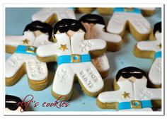 decorated cookies are arranged in the shape of elvis stars