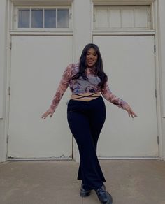 Outfits Gorditas, Plus Zise, Style Moodboard, Midsize Fashion, 1k Followers, Curvy Girl Outfits, Curvy Outfits, 2000s Fashion, Looks Vintage