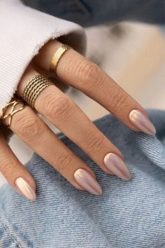 Chrome Manicure Ideas, Best Chrome Nails, Sofisticated Nails, January Manicure, Tan Chrome Nails, Chrome Powder Nails, Ongles Beiges, Nagellack Trends, September Nails