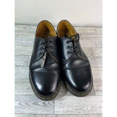 In Great Pre Owned Condition Size 11m Lace Up Oxford Shoes, Shoes Dr Martens, Dr Martens Black, Dr Martens Shoes, Martens Shoes, Shoes Color, Dr. Martens, Derby, Oxford Shoes