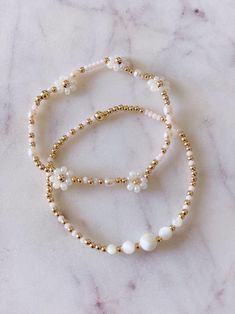 Anting Manik, Bridal Bracelet Pearl, Diy Armband, Daisy Bracelet, Bracelet Shop, Beads Bracelet Design, Handmade Jewelry Tutorials