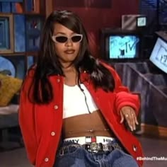 Aaliyah 90s Rnb Fashion, 90s Hip Hop Outfits, Aaliyah Outfits, Look Hip Hop, Black 90s Fashion, 90s Fashion Outfits Hip Hop, Looks Hip Hop, 90’s Outfits