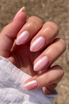 40 Hailey Bieber Glazed Donut Nails 2024 - Girl In Cali Glazed Donut, Nail Trend, Smink Inspiration, Pearl Nails, Nails Summer, Diamond Nails