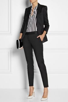 Suit and stripes                                                                                                                                                     More Vinter Mode Outfits, Áo Blu, Summer Work Outfits, Classy Work Outfits, Professional Attire, Black Suit, Business Outfit, Fashion Business, Casual Work Outfits