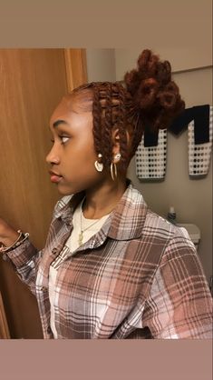 Mid Loc Styles, Real Locs Hairstyles, Short Dreadlock Styles For Women, Natural Locs Hairstyles For Women, Shoulder Length Locs Styles, Different Loc Styles, Updo Loc Styles, Short Loc Styles For Women Updo, Colored Locs Black Women