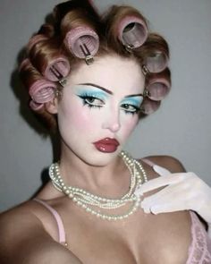 Clown ruway makeup Preshower Makeup Ideas, Pre Shower Makeup Ideas, Drag Queen Makeup Looks, Preshower Makeup, Pre Shower Makeup, Val Makeup, Extravagant Makeup Looks, Campy Aesthetic, Drag Makeup Ideas