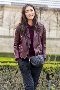 Burgundy Leather Jacket Outfit, How To Dress Like A Model, Dress Like A Model, Womens Leather Jacket Outfit, Biker Jacket Outfit, Red Jacket Leather