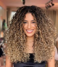 Long Afro, Wigs Party, Curly Ombre, Ombre Curly Hair, Curly Hair Beauty, Highlights Curly Hair, Blonde Wigs