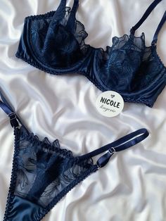 Lingerie Inspiration, Silk Lingerie, Romantic Gifts, Aesthetic Grunge