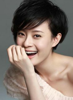 Betty Sun Li Asian Pixie Cut, Rose Gold Hair Brunette, Short Hair Pixie Cuts, Super Hair, Haircuts For Long Hair, Asian Hair, Pixie Cuts