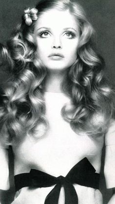 Ewa Aulin, 1970s Hairstyles, The Cardigans, Vogue Italia, Pretty Woman, Pretty People