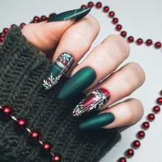 Colorful Summer Nails Designs 2023 | Nails Art | Trendy Nails Coffins Holiday Nail Art Short Nails, Bye Nails, Nagellack Trends, Glittery Nails, Red Nail, Nails 2023, New Year's Nails