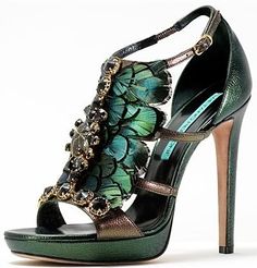 36 #Awesome Peacock Theme Items to Inspire Your Life ... Gorgeous Shoes, Fabulous Shoes, Hot Shoes, Crazy Shoes, If The Shoe Fits, I Love Shoes, Shoe Obsession, Shoe Fits, Dream Shoes