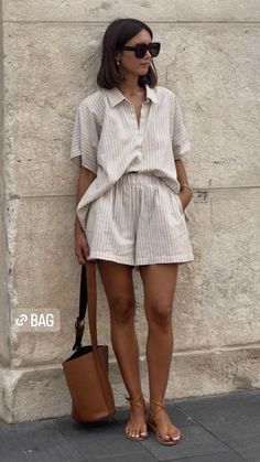 Unique Rave Outfits, Street Style 2023, Europe Outfits, Italy Outfits, Style 2023, Looks Street Style, Quiet Luxury, Mode Inspo, Summer Fashion Outfits