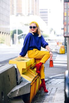 Blue Cords Outfit, Fall Outfits Colourful, Primary Colour Outfits, Colorful Socks Outfit Women, Winter Dressing Style, Casual Outfits For Women Winter, Blue Heels Outfit, Colorful Socks Outfit, Colorful Winter Fashion