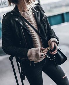 Moto Jacket Street Style, Black Leather Motorcycle Jacket, Styles Ideas, Pullover Outfit, Leather Jacket Outfits, Faux Leather Moto Jacket, Motorcycle Style, Black Denim Jacket, Black Women Fashion