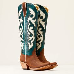 Turquoise Cowgirl Boots, Colorful Cowboy Boots, Concert Boots, Texan Boots, City Boots, Nfr Outfits, Western Wardrobe, Ariat Cowboy Boots, Dressy Boots