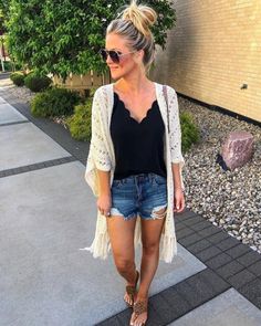 Fascinating Scalloped Clothing Ideas For Summer Outfits13 Summery Outfits, Cute Spring Outfits, Outfit Trends, Victoria Secrets, Cute Summer Dresses, Maxi Skirts, Harpers Bazaar, Summer Fashion Outfits