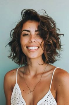 Wavey Hair Styles Short Natural, Short Waves Hairstyle, Naturally Wavy Lob, Messy Curly Bob, Long Bob Curly, Long Bob Wavy, Mid Length Wavy Haircuts, Haircuts For Fine Wavy Hair, Pelo Bob Ondulado