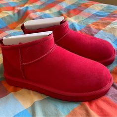 Brand New Ugg Ultra Mini Red Women’s Size 7 Eu 8 Never Worn Red Ugg Boots, Red Uggs, Ugg Ultra Mini, Womens Uggs, Ugg Shoes, Ugg Boots, New Shoes, Bootie Boots, Ankle Boots