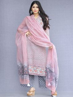 Kurti Dupatta, Make Dress, Salwar Pants, Stylish Kurtis Design, Kurta Cotton, Baby Patchwork Quilt, Fancy Sarees Party Wear