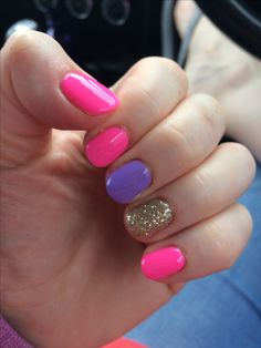 Which Nails To Accent, Toe Nails Ideas Spring, Very Short Natural Nails, Dip Nails Spring 2024, Dip Powder Nails Spring 2024, Summer Dip Nail 2024 Trends, Spring 2024 Dip Nail Colors, Neon Purple Dip Powder Nails, Feather Nails