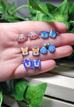 Sonic Earrings, Geeky Jewellery, Sonic And Amy, Korean Jewelry, Earring Bundle, Sonic Fan Art, Steel Earrings, Sonic Art, Acrylic Charms