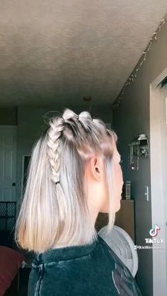 Gorgeous Elegant Hairstyle Ideas For long Hair For Beginnners Hairstyles For Short Length Hair, Hairstyle For Straight Hair, Hair With Braids, Short Length Hair, Hair Styels, Women Winter Fashion, Face Nails, Medium Short Hair, Braided Hairstyle