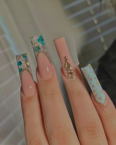 Long Acrylic Nails Summer Colors, Acrylic Nails Tapered Square Medium, Acrylic Nail Designs For Spring Square Long, Clear Flower Nails, Nails Star, 2022 Nails, Glow Nails, Fall Acrylic Nails